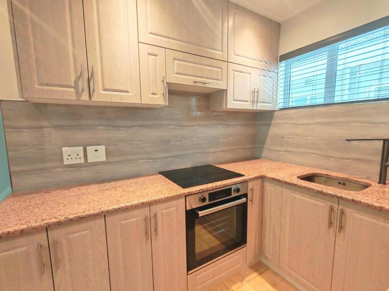 To Let 2 Bedroom Property for Rent in Woodstock Upper Western Cape